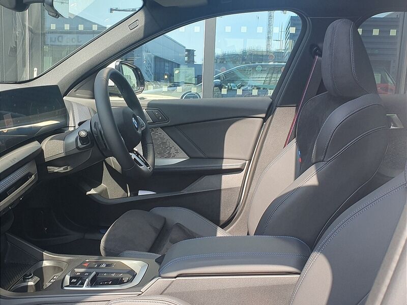 More views of BMW 1-Series