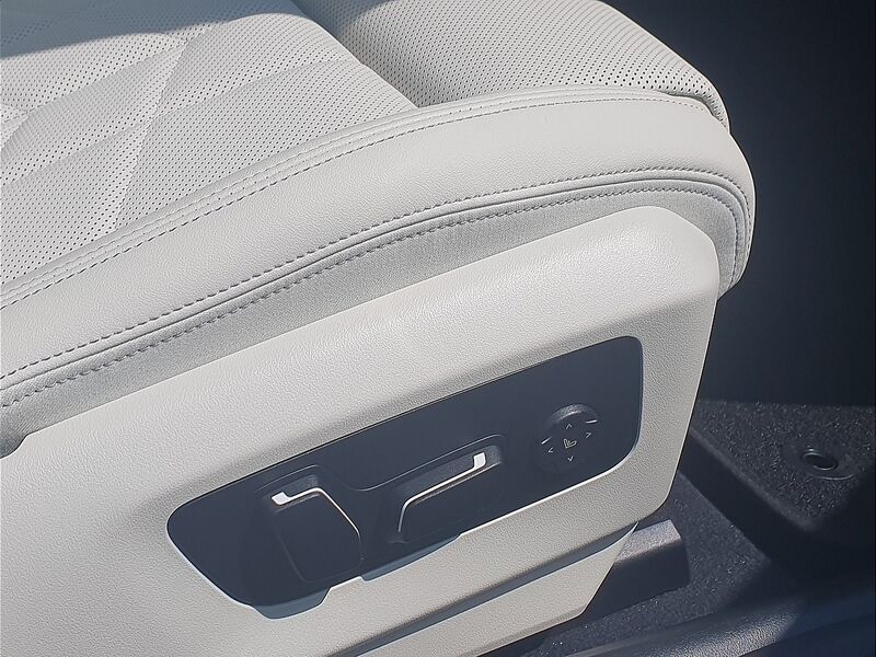 More views of BMW 5-Series