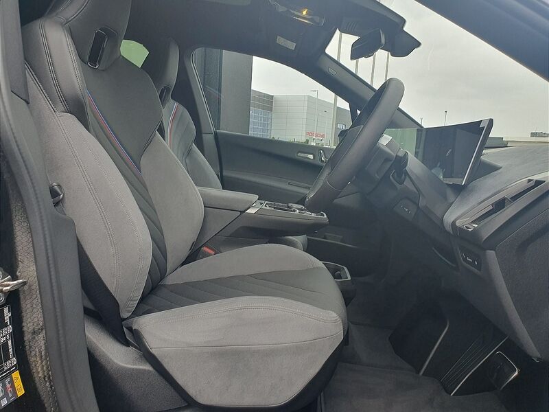 More views of BMW iX