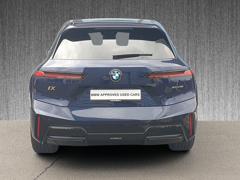 More views of BMW iX