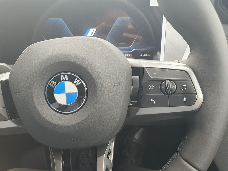 More views of BMW iX