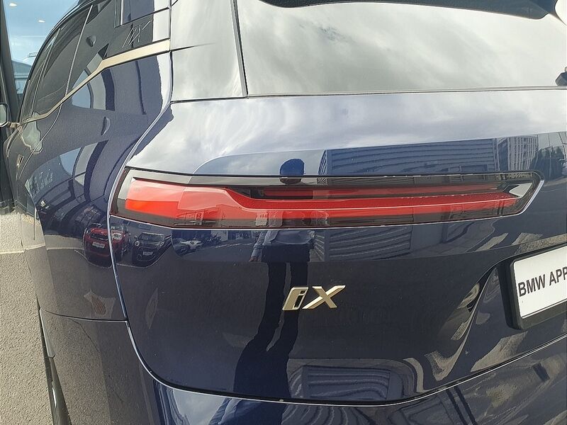 More views of BMW iX