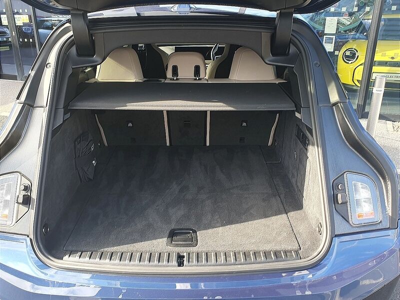 More views of BMW iX