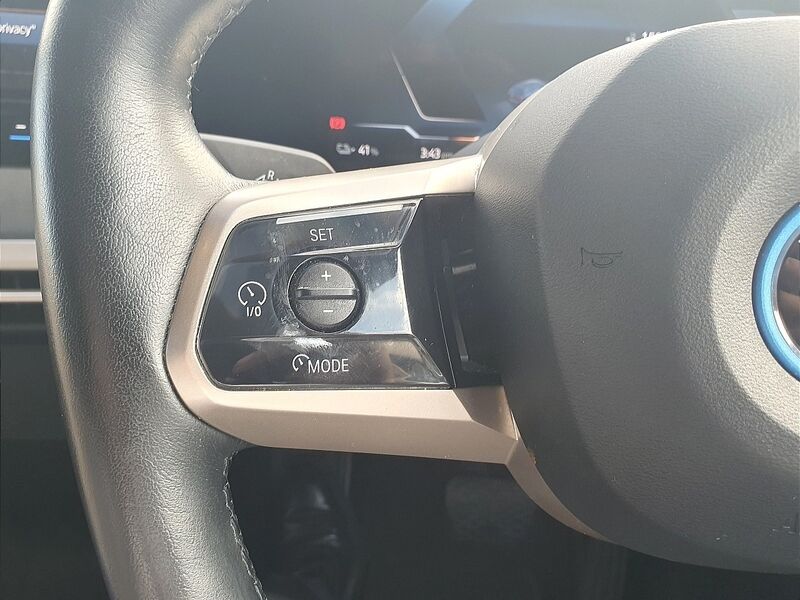 More views of BMW iX