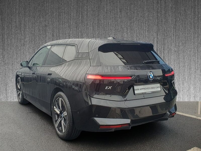 More views of BMW iX