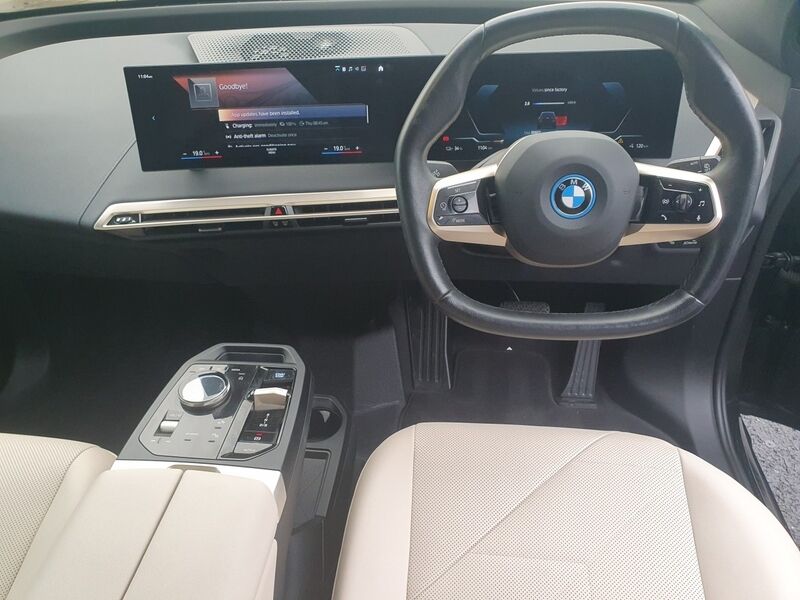 More views of BMW iX