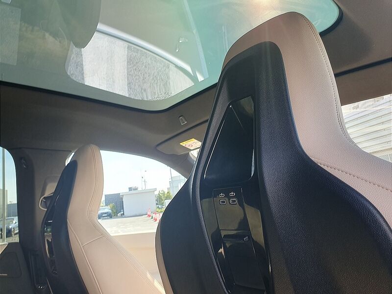 More views of BMW iX