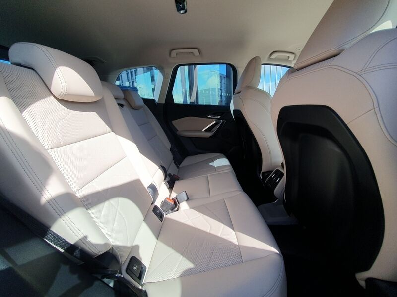 More views of BMW X1