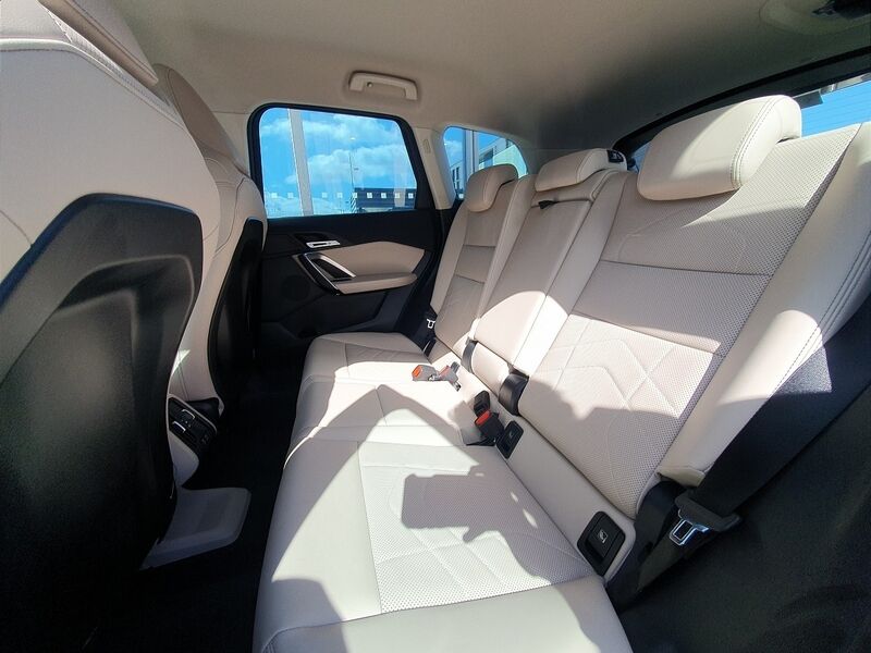 More views of BMW X1