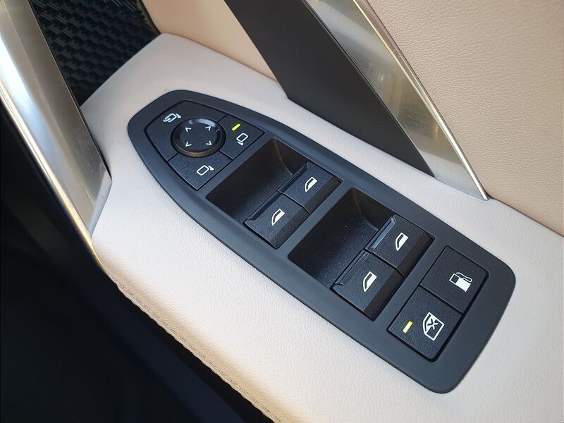 More views of BMW X1