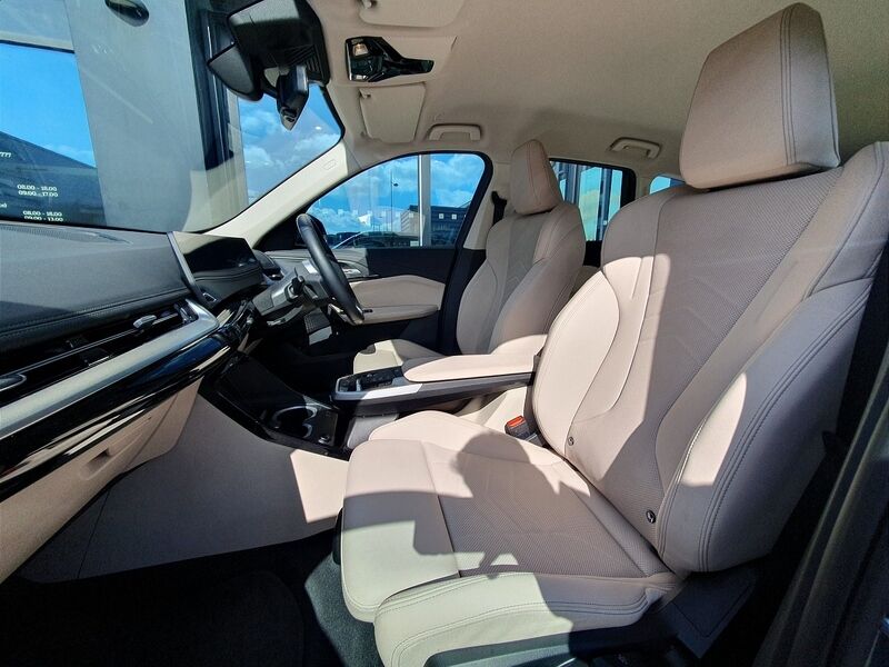 More views of BMW X1