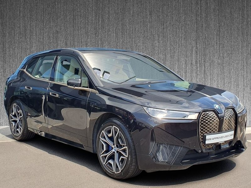 More views of BMW iX