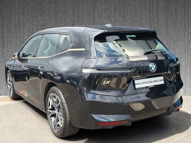 More views of BMW iX