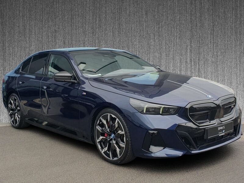 More views of BMW i5