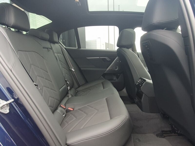 More views of BMW i5