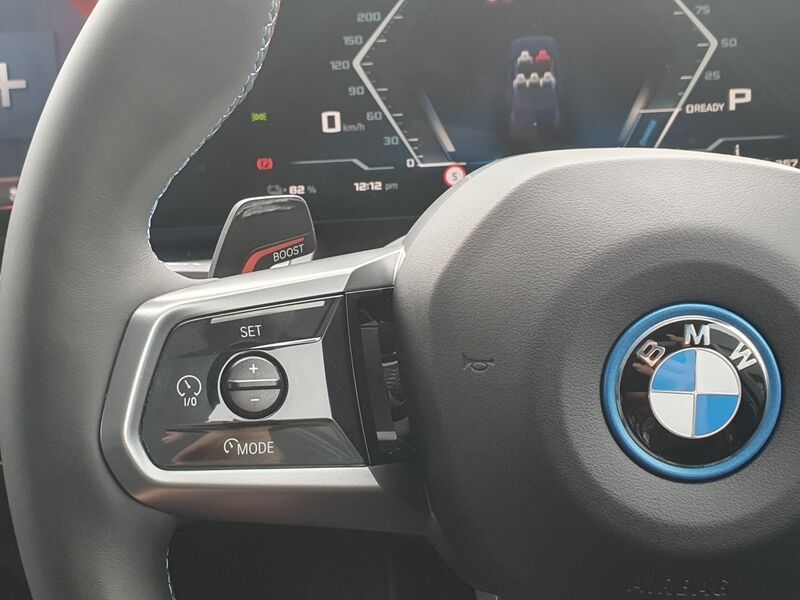 More views of BMW i5