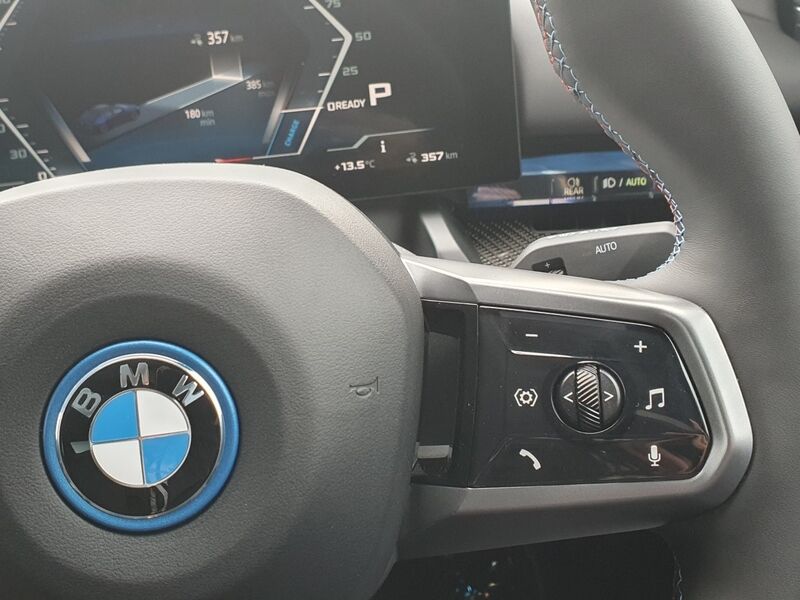 More views of BMW i5
