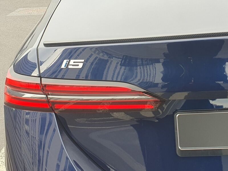 More views of BMW i5