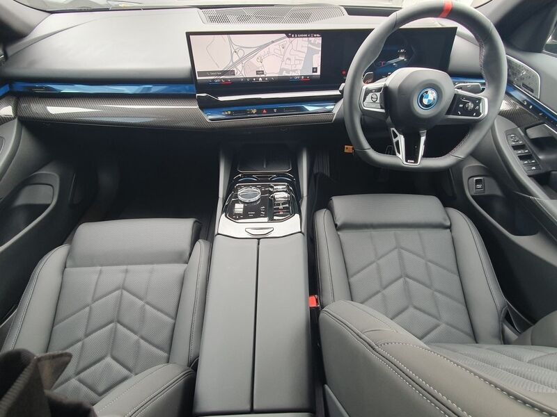 More views of BMW i5