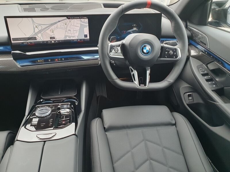 More views of BMW i5