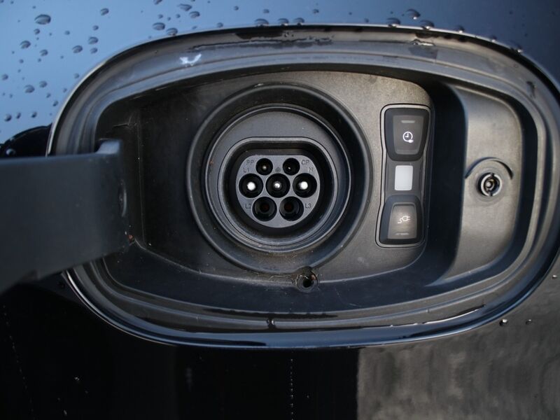 More views of Porsche Cayenne