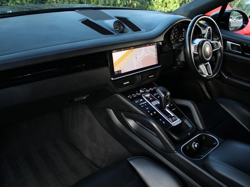 More views of Porsche Cayenne