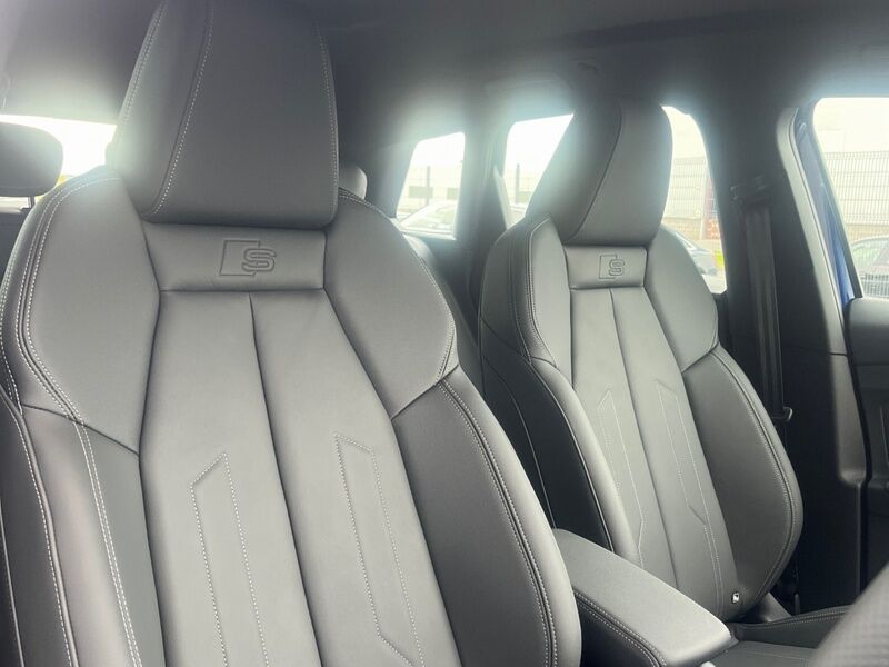 More views of Audi Q4 e-tron