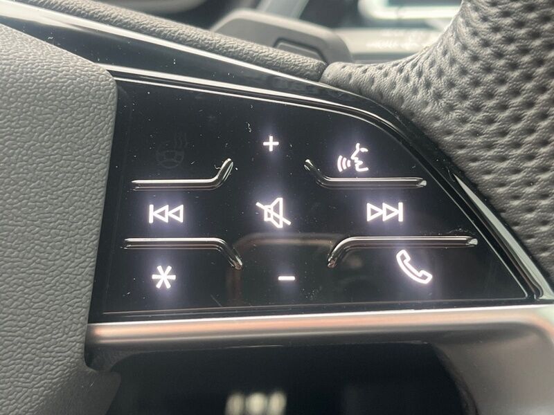 More views of Audi Q4 e-tron