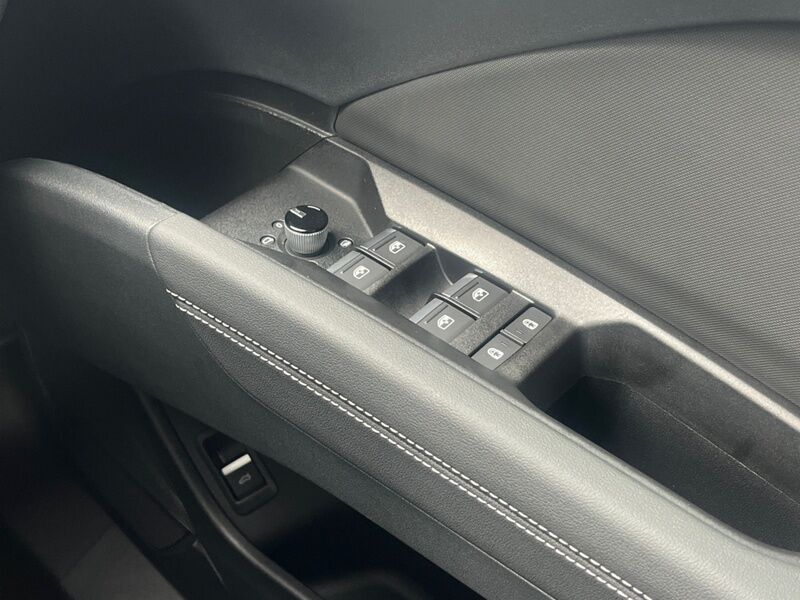 More views of Audi Q4 e-tron