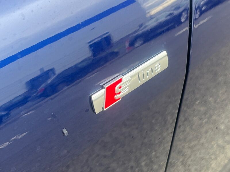 More views of Audi Q4 e-tron