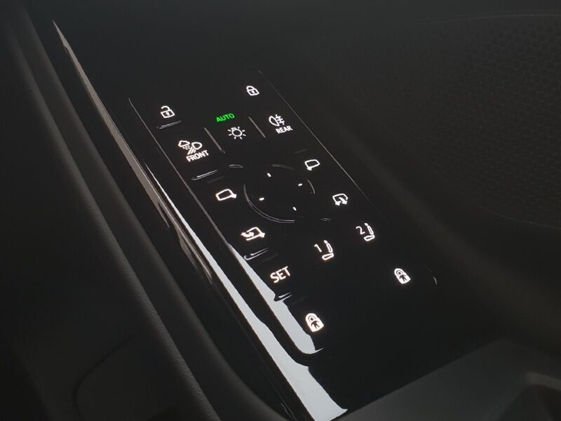 More views of Audi A6 Sportback e-tron