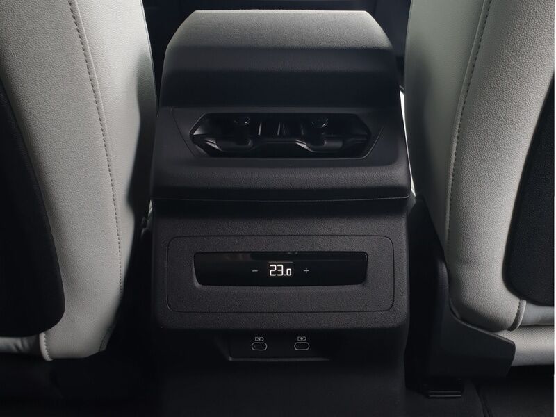 More views of Audi A6 Sportback e-tron