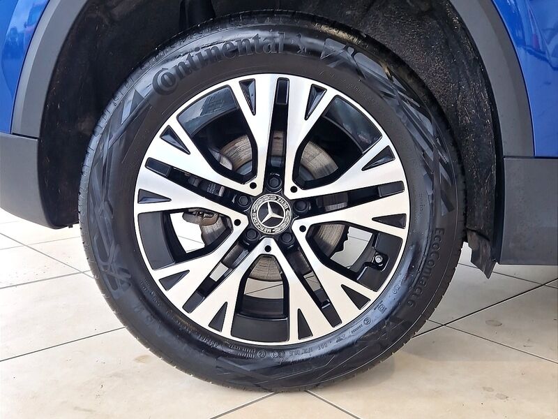 More views of Mercedes-Benz GLA