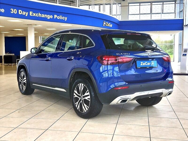 More views of Mercedes-Benz GLA