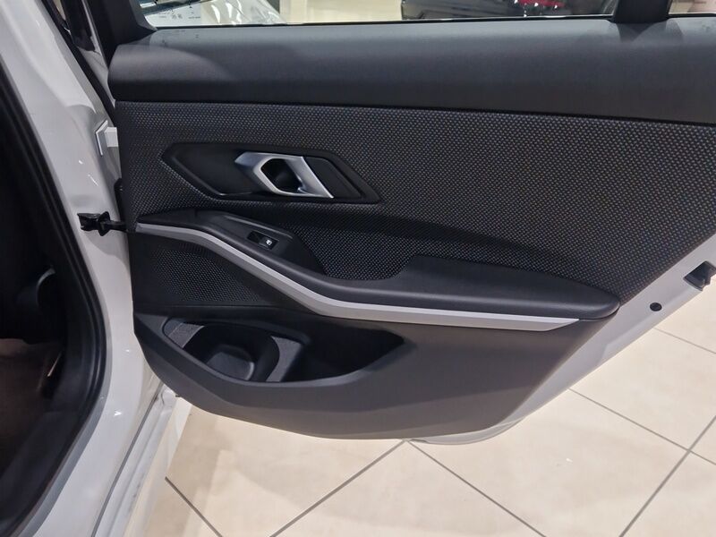 More views of BMW 3-Series