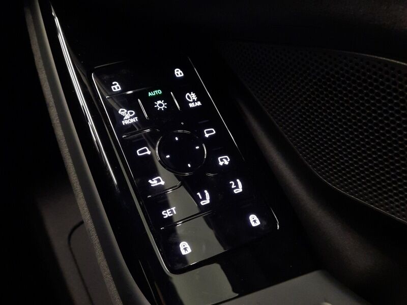 More views of Audi A6 Sportback e-tron