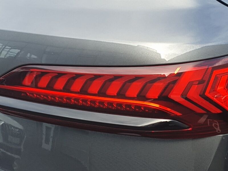 More views of Audi Q7