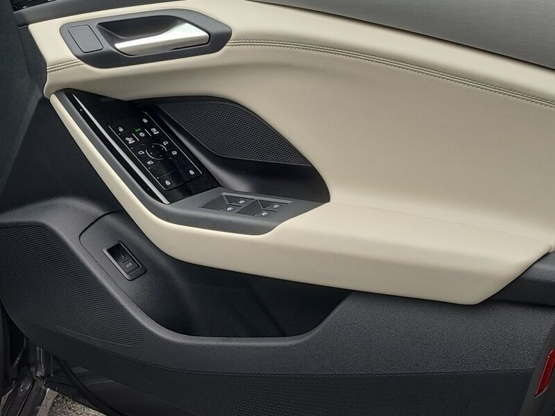 More views of Audi A6 Sportback e-tron