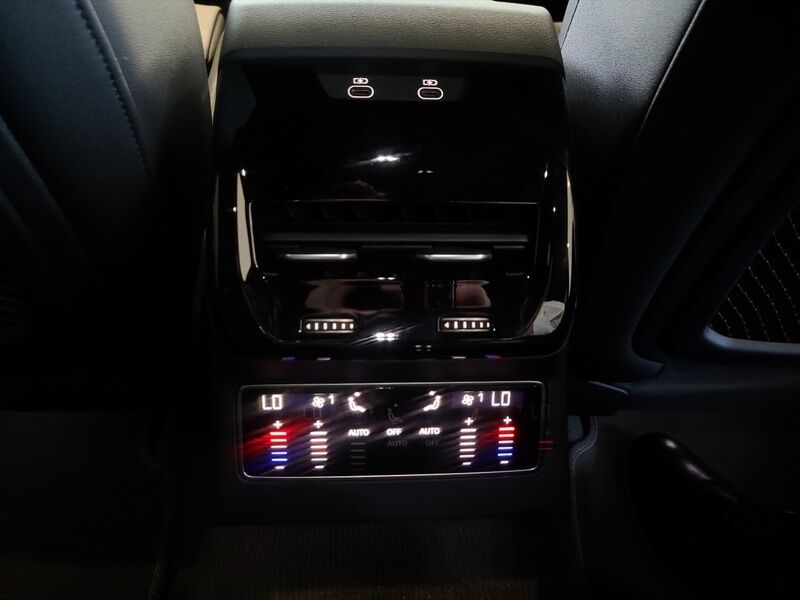 More views of Audi A6