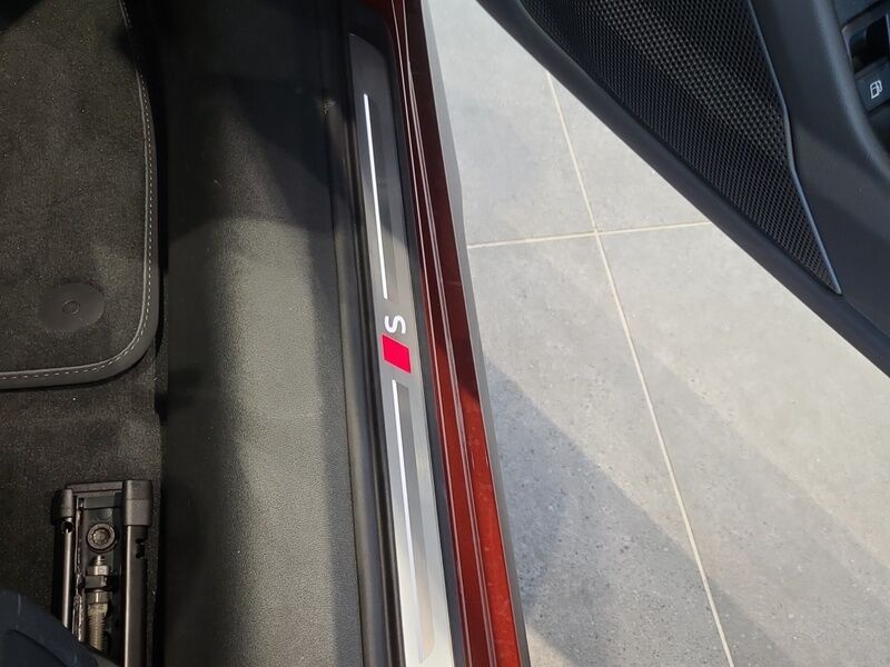 More views of Audi A6