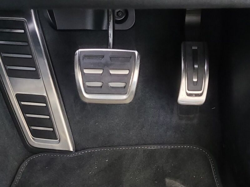 More views of Audi A6