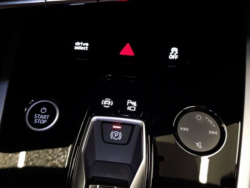 More views of Audi Q4 e-tron