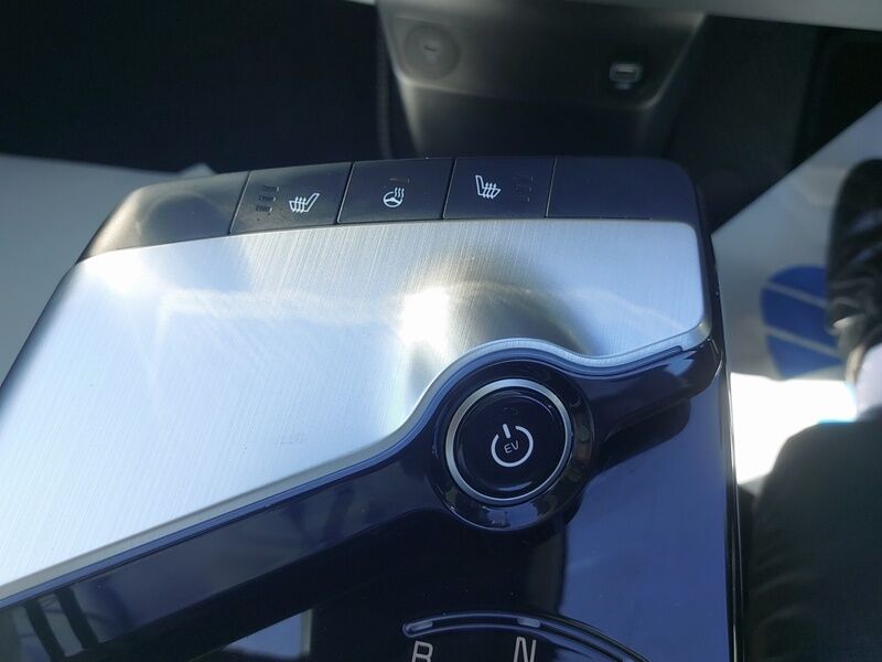 More views of Kia EV6