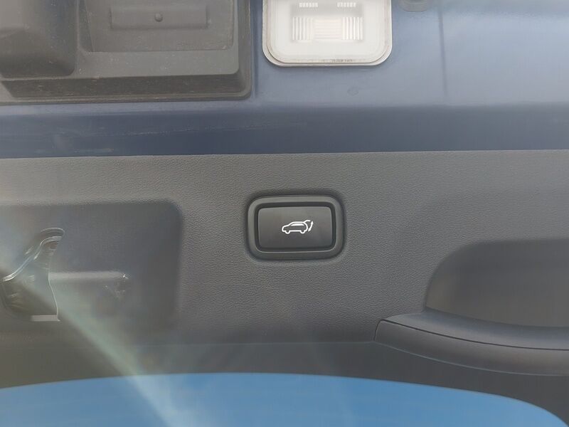 More views of Kia EV6