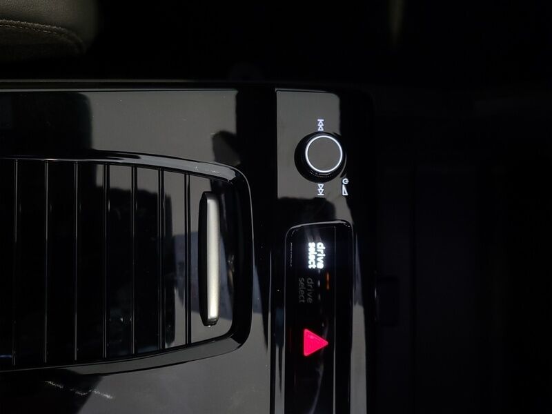 More views of Audi Q6 e-tron