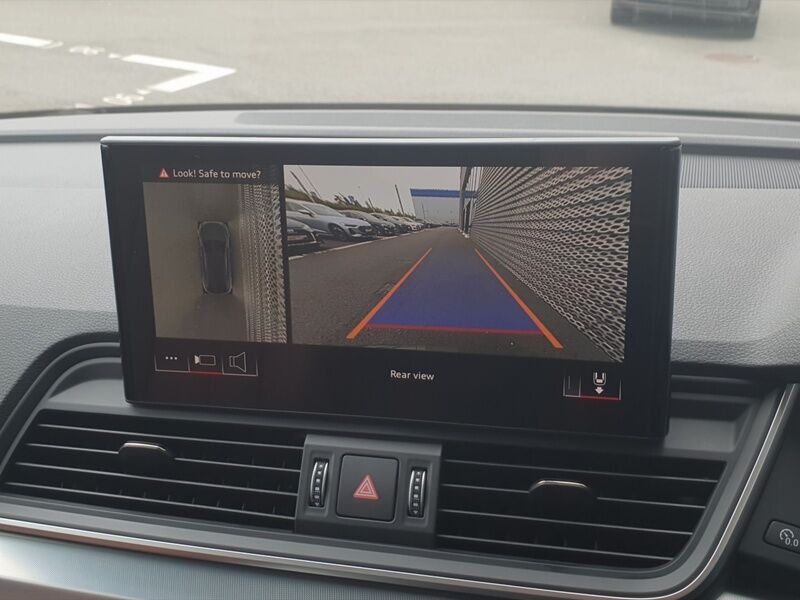 More views of Audi Q5