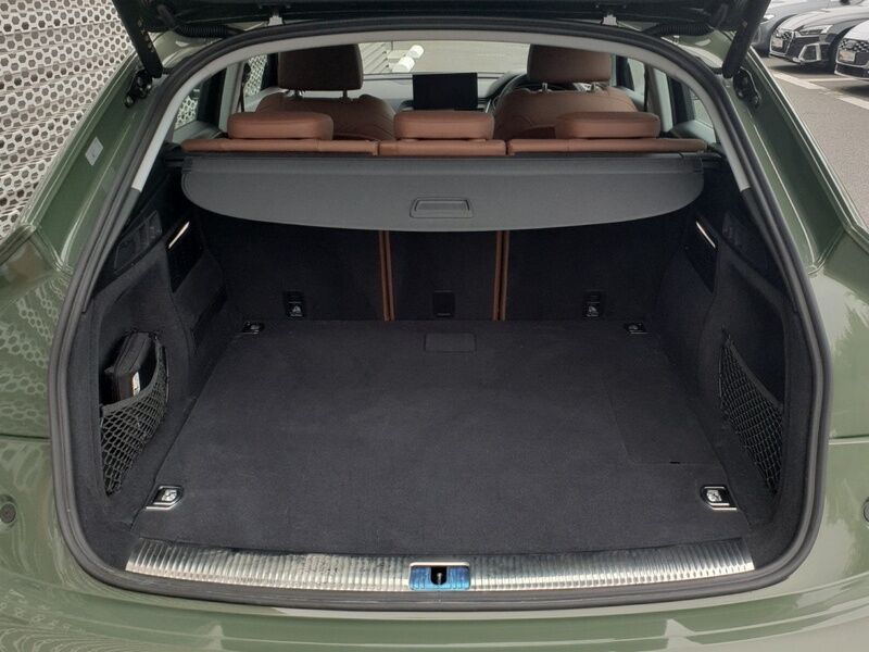 More views of Audi Q5