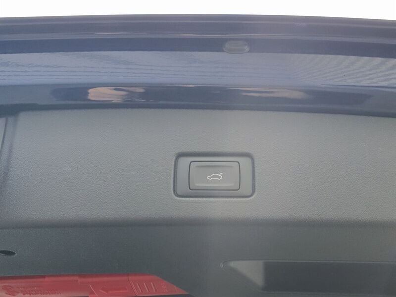 More views of Audi Q4 e-tron