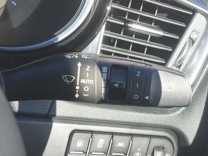 More views of Kia Ceed