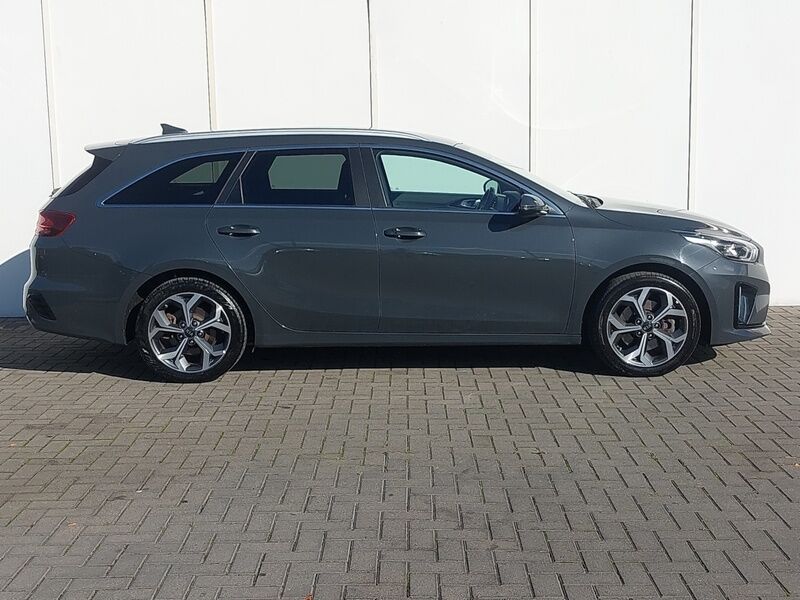 More views of Kia Ceed